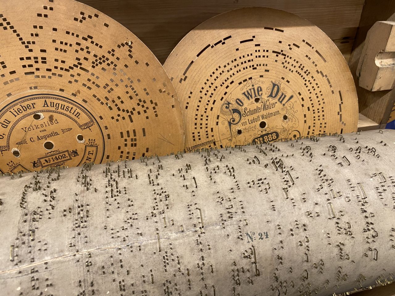 Lochkarten für mechanische Musikinstrumente